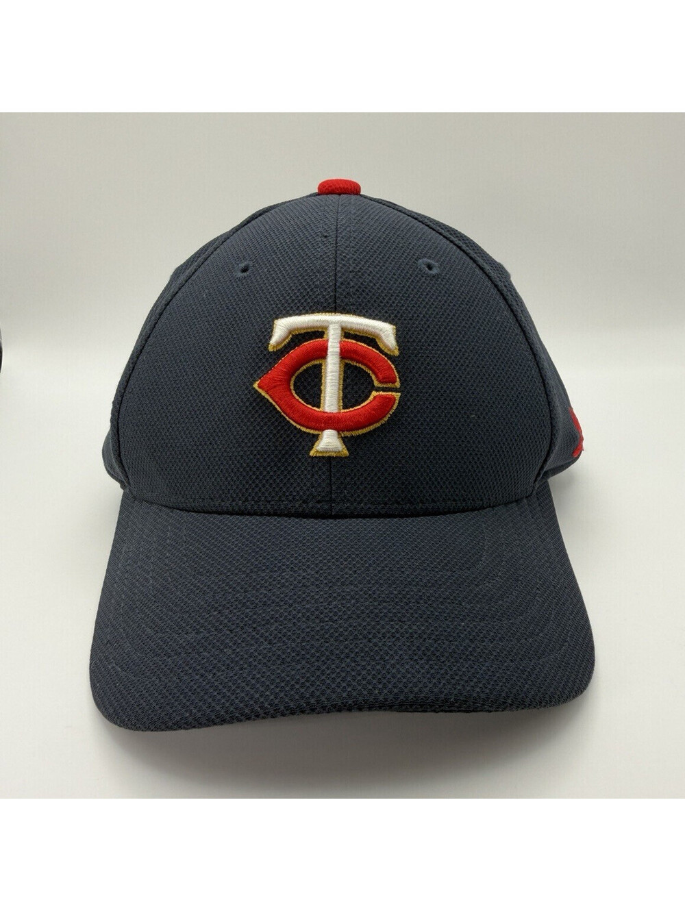 Under Armour Minnesota Twins Youth One Size Adjustable Cap Hat Blue/Red MLB
